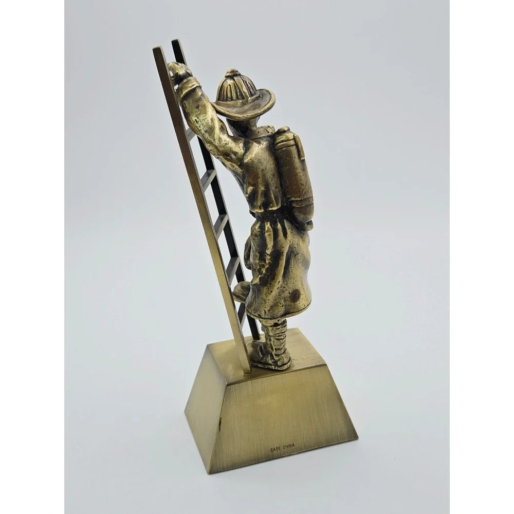 Firefighter Figurine Desk Clock Bronze‎ Fireman Ladder Rescue 6